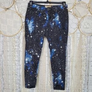 Hybrid & Company Black Galaxy Print Crop Jeans